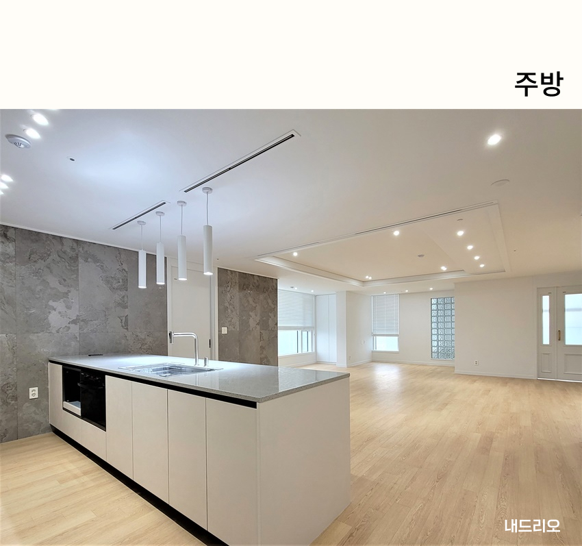 03. 페이지.jpg