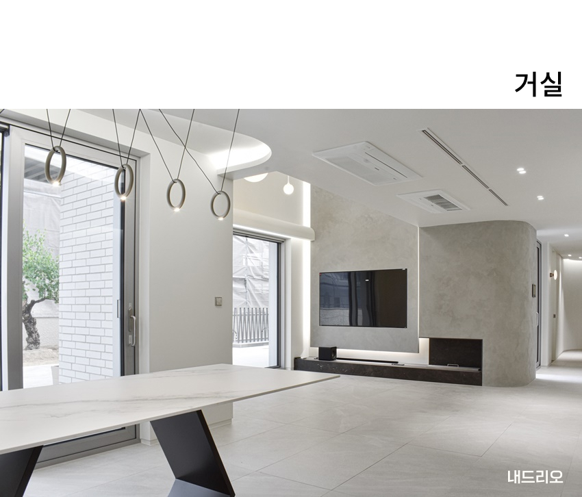 02. 페이지.jpg