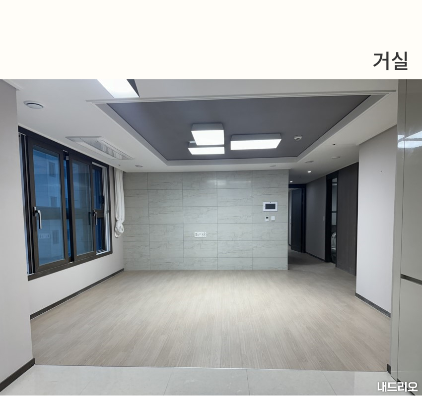 2_거실-100.jpg