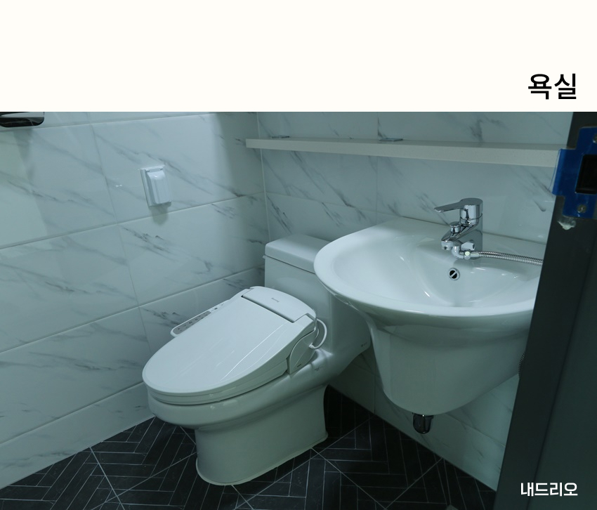 04. 페이지.jpg