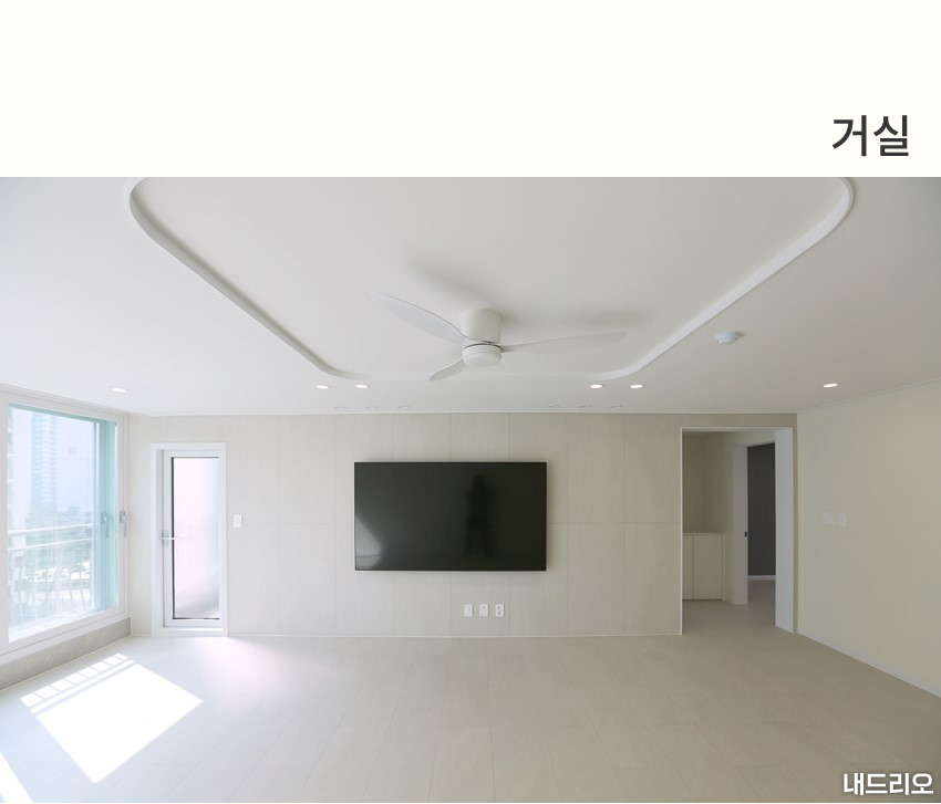 2_거실-100.jpg