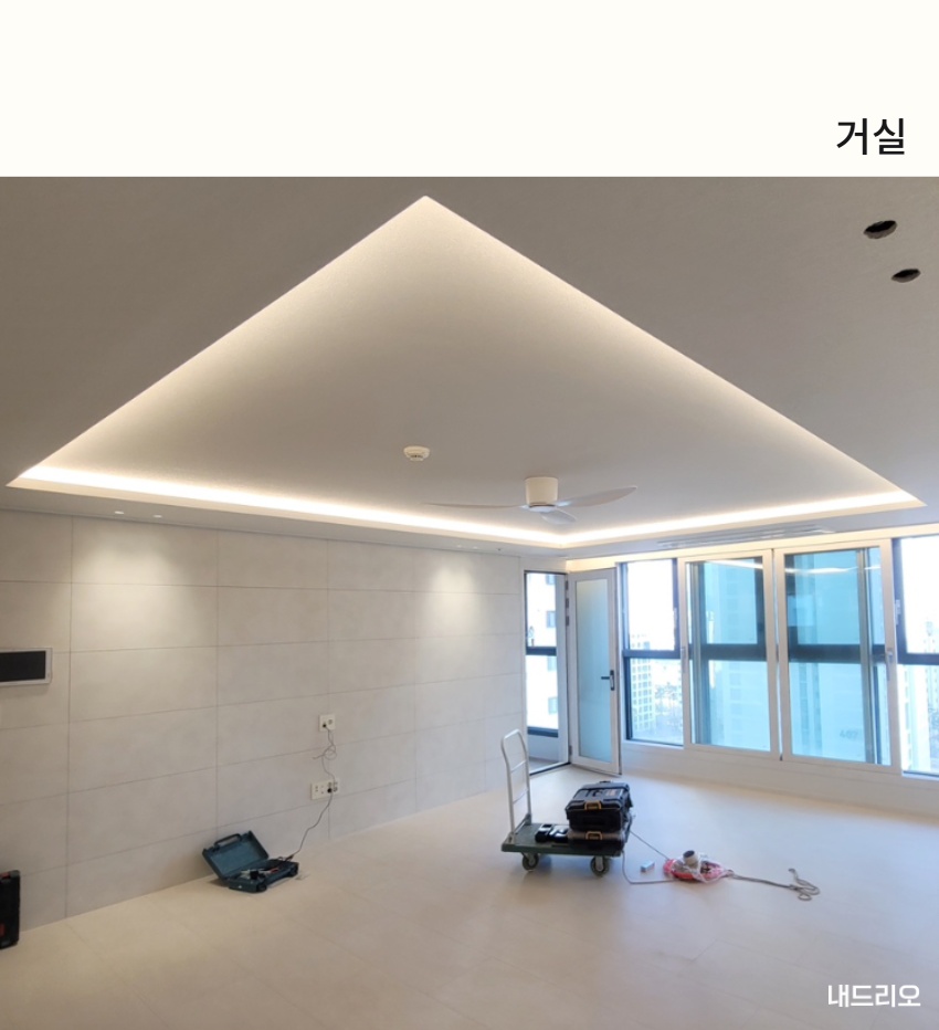 2_거실.jpg