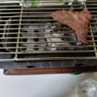 한우 등심 구이용 1등급(국내산)100g , 카드할인 50프로, 3만원이상 배송비무료