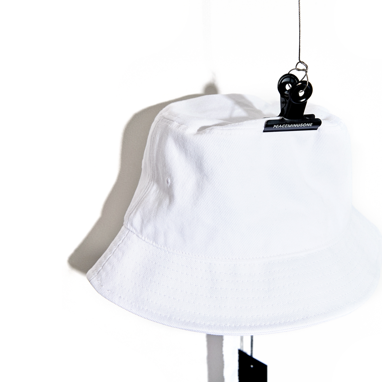 PMO COTTON BUCKET HAT 2 WHITE > SHOP peaceminusone