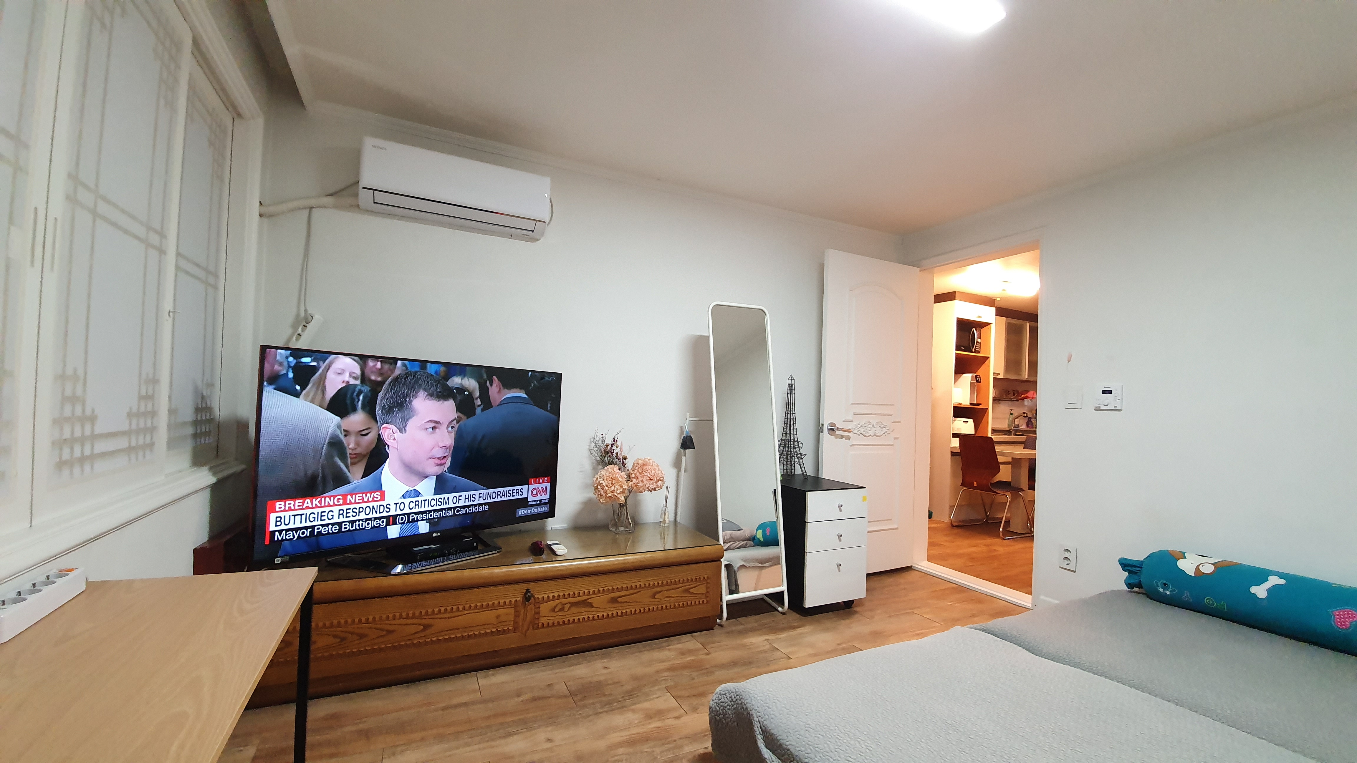 Low-Rise Apartment in Jongno, Seoul — 82m², sleeps 3, 1 bath