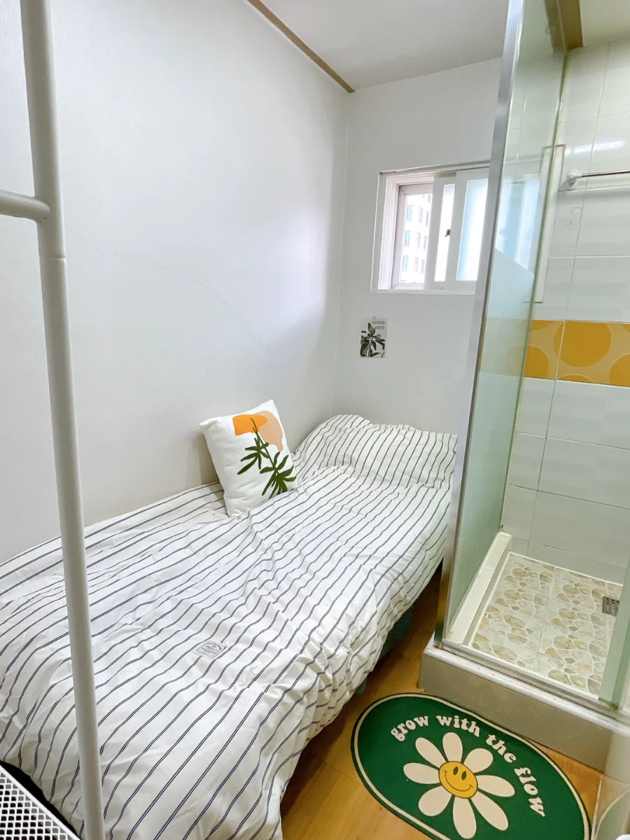 Micro-Studio in Mapo, Seoul — 6m², sleeps 1