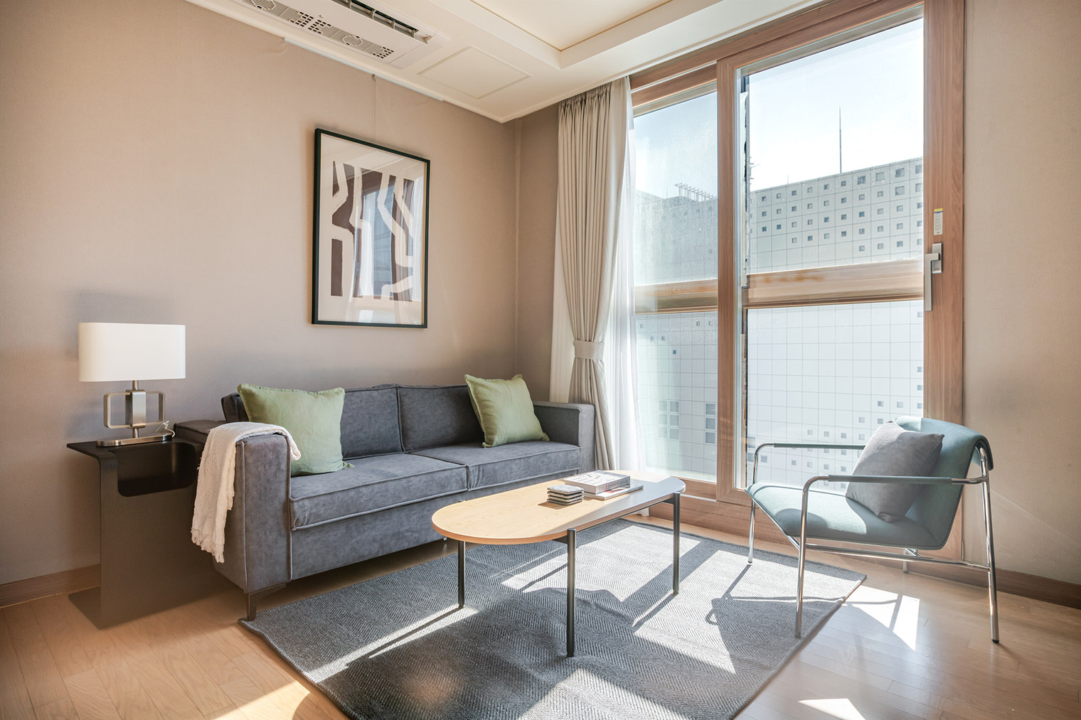 One-Bedroom in Mapo, Seoul — 44m², sleeps 4, 1 bath