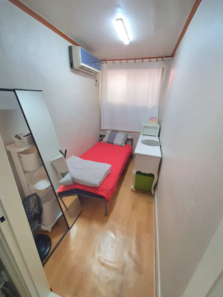 Low-Rise Apartment in Gangseo, Seoul — 10m², sleeps 1