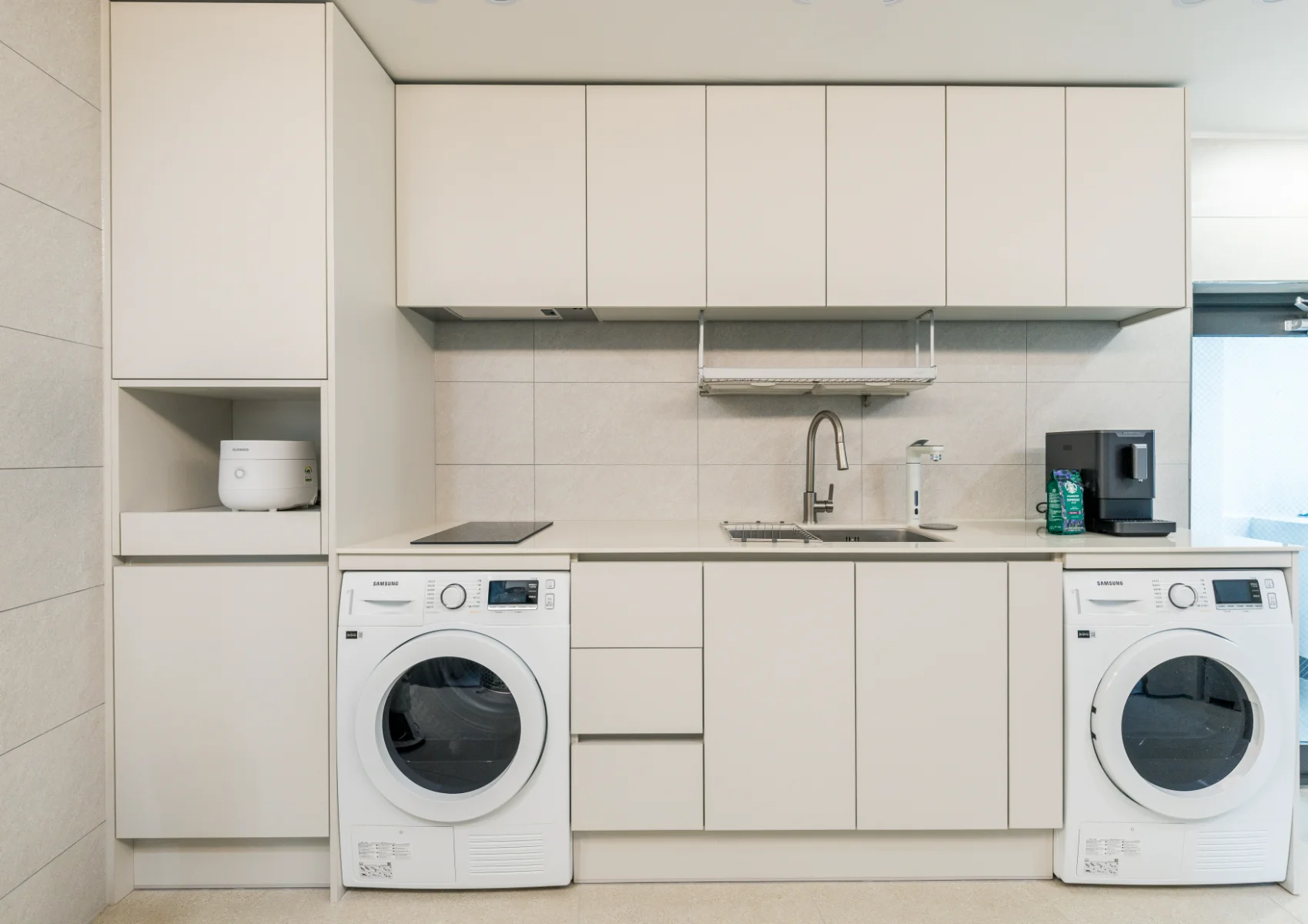 Micro-Studio in Seongbuk, Seoul — 9m², sleeps 1