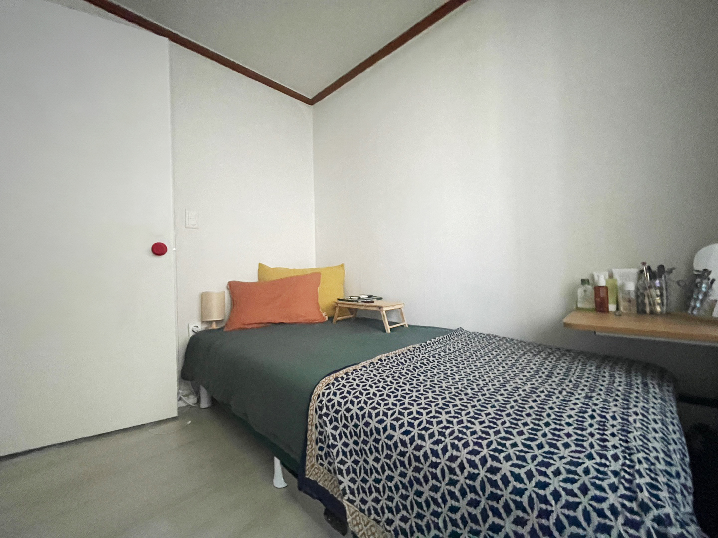Low-Rise Apartment in Gwanak, Seoul — 6m², sleeps 1