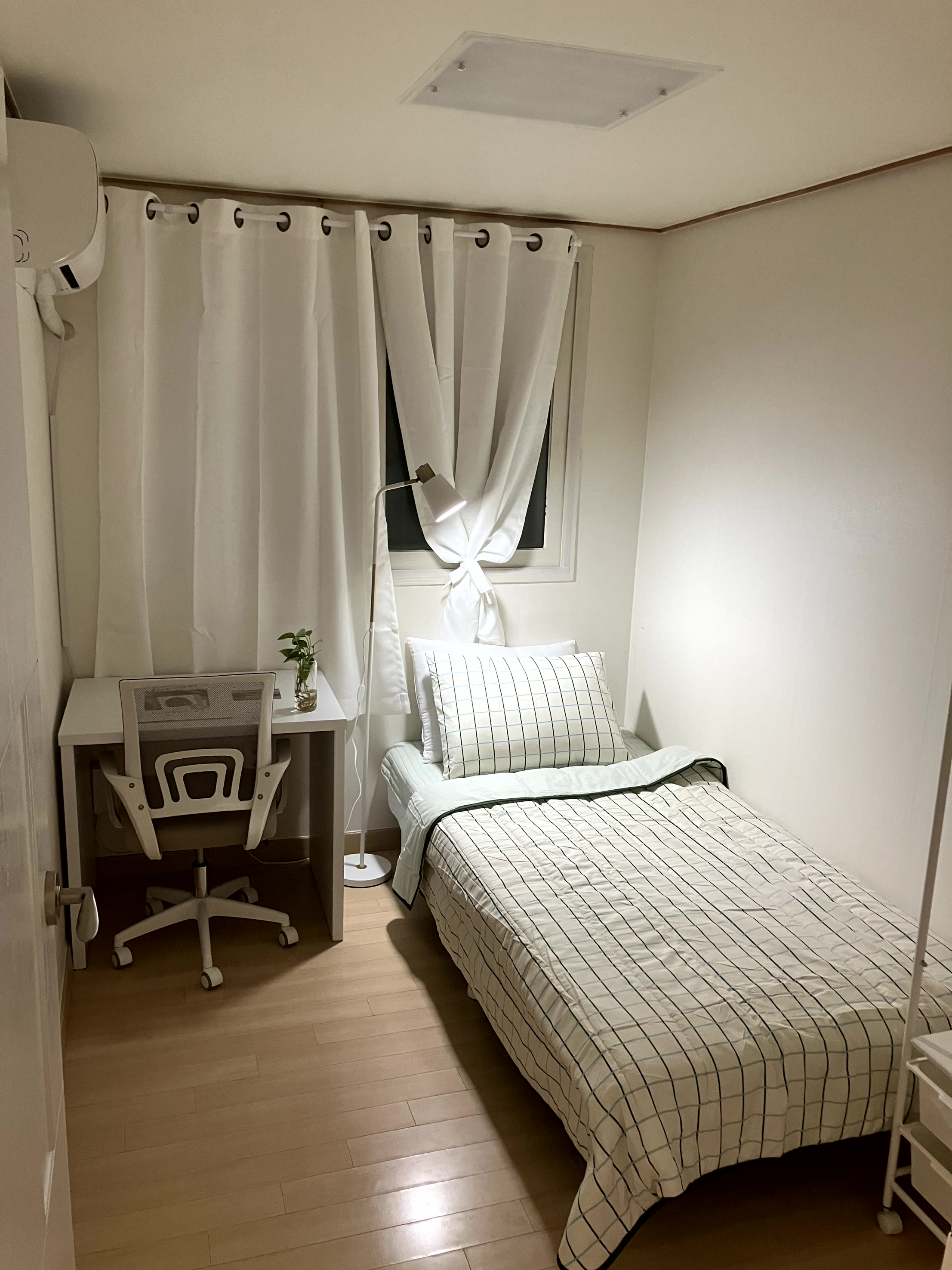 Low-Rise Apartment in Dongjak, Seoul — 10m², sleeps 1