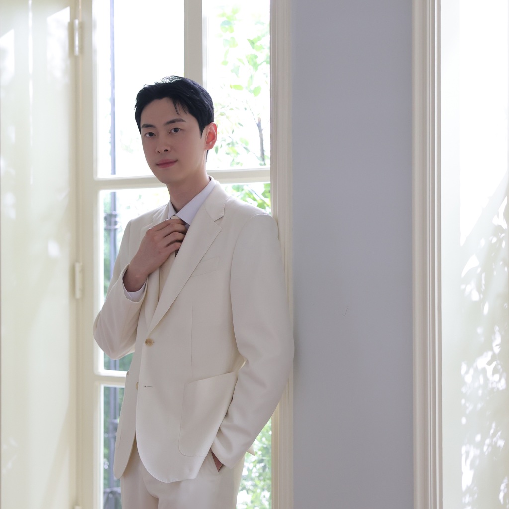 Groom