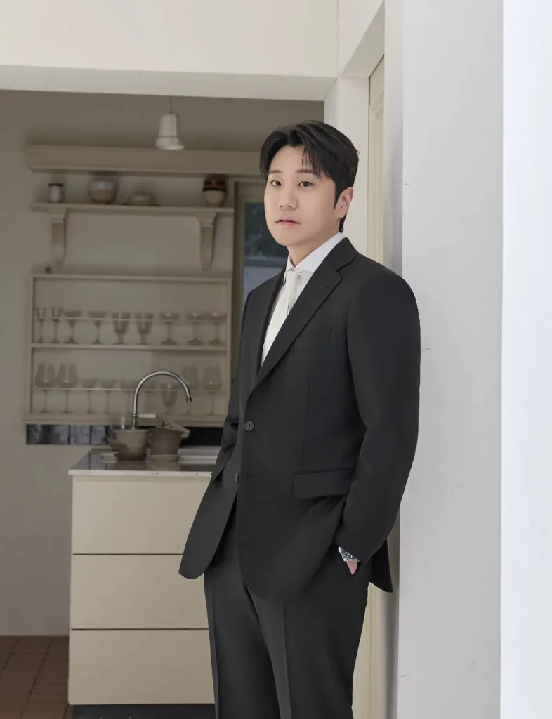 Groom
