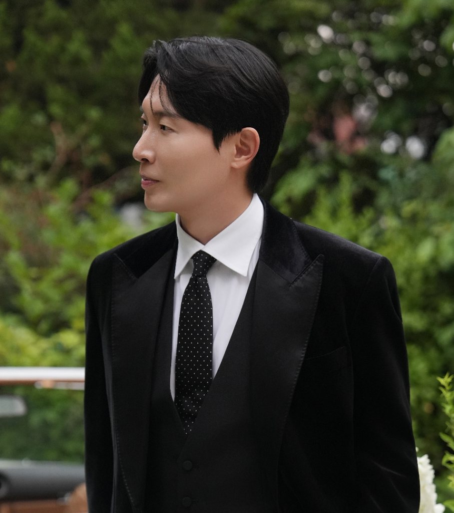 Groom