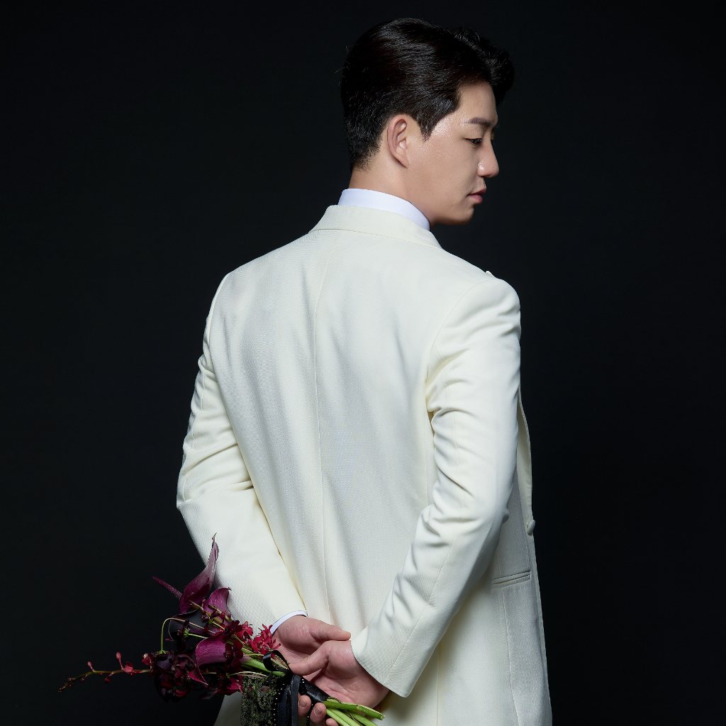 Groom