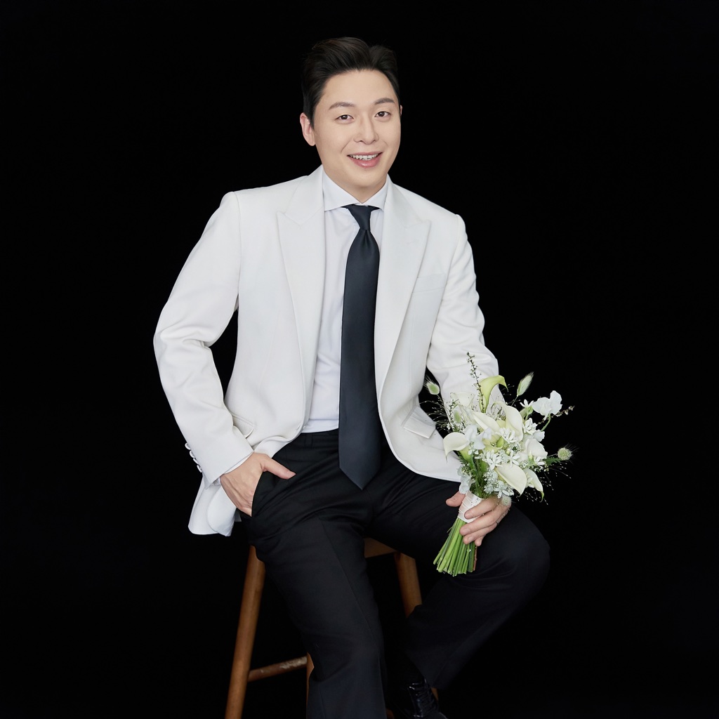 Groom
