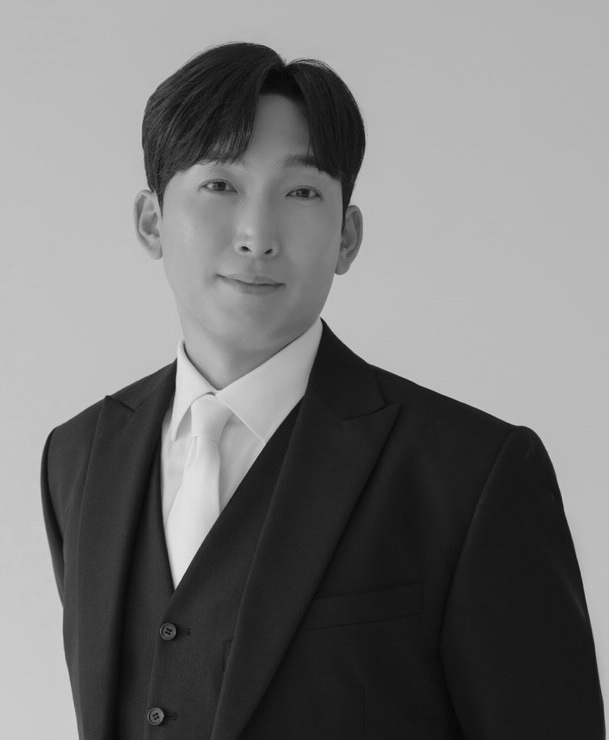 Groom