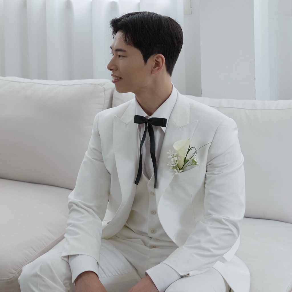 Groom