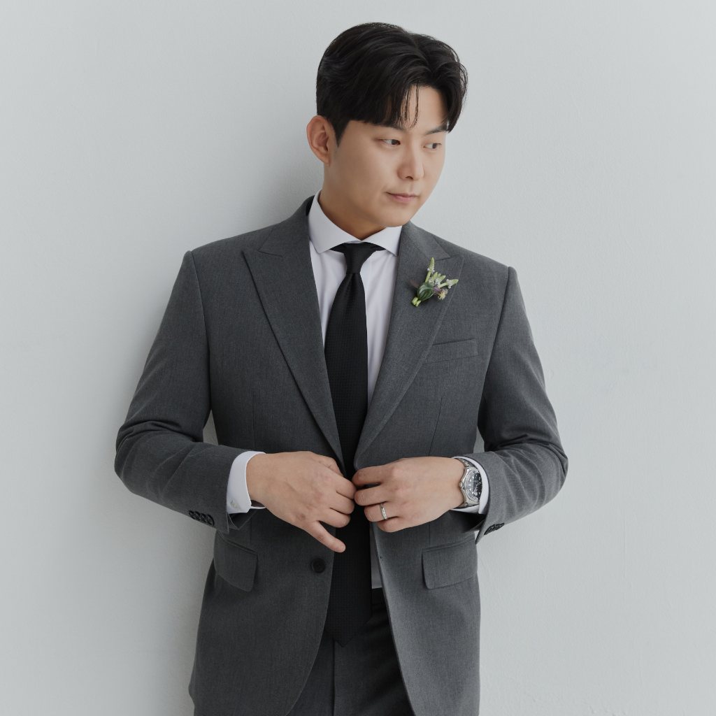 Groom