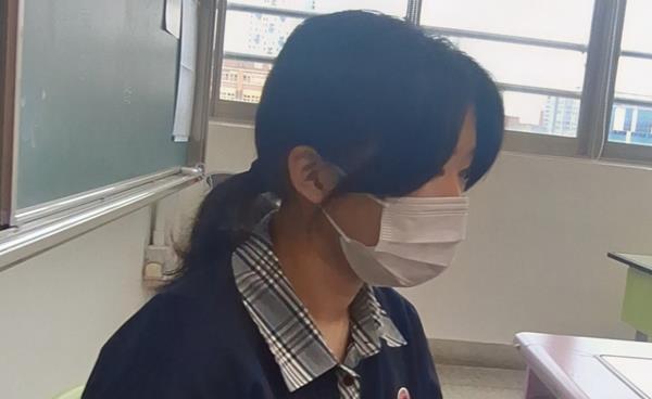 고등학교 재학 중 이룬 취업(한국콜마)의 꿈; 일신여상 민다현양