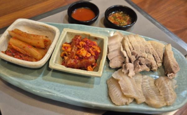가성비 갑 한식 오마카세, 신사역 ‘알아서주는집’