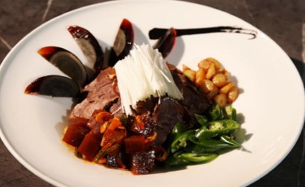 연말연시 모임 하기 좋은 정통 중식당, 신사역 ‘공리’