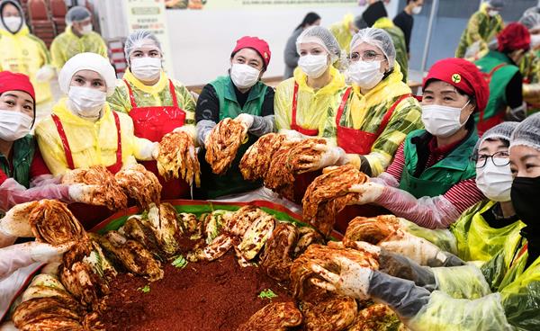 영진전문대 사회봉사단, 대불노인복지관 김장김치 나눔 봉사 펼쳐