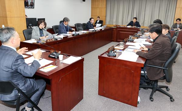 구미시의회, 구미문화재단 대표이사 이한석 후보  "적합한가?"