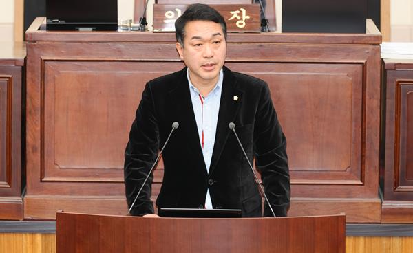 구미시의회 김근한 의원, 구미시 공무원 직무 관련 소송비용 지원