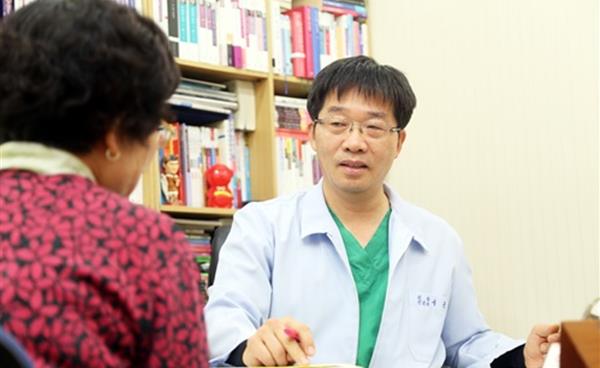항문이 좁아지는 항문협착, 변비로만 넘기지 말아야