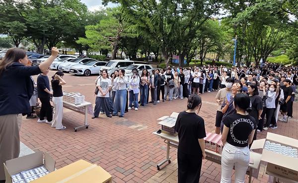 영진전문대 도서관, 기말고사 기간 재학생에 ‘달콤한 응원’ 전해