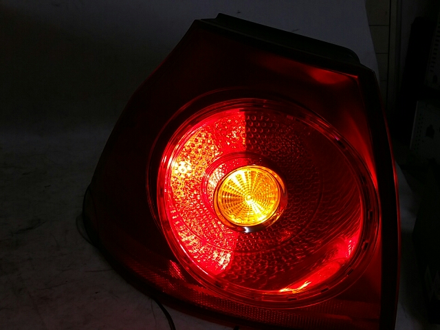 지파츠 자동차 중고부품 컴비네이션램프,후미등,데루등