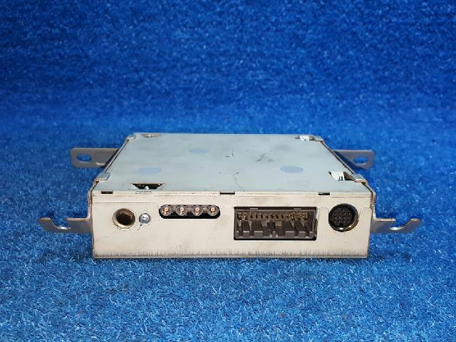 지파츠 자동차 중고부품 앰프