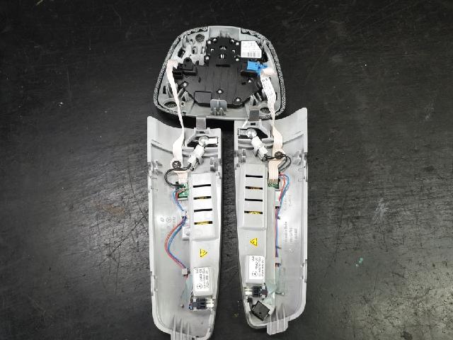 지파츠 자동차 중고부품 실내조명등