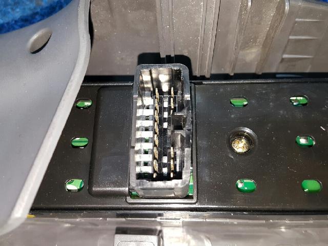 지파츠 자동차 중고부품 파워윈도우스위치