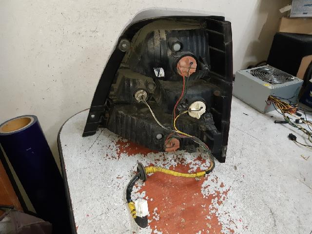 지파츠 자동차 중고부품 컴비네이션램프,후미등,데루등