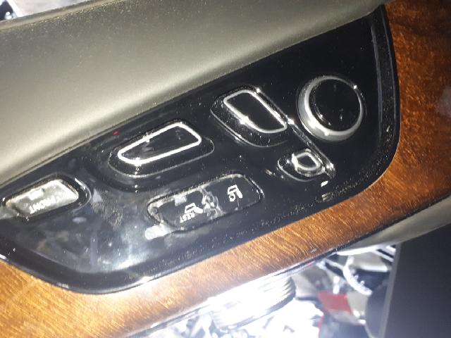 지파츠 자동차 중고부품 콘솔박스