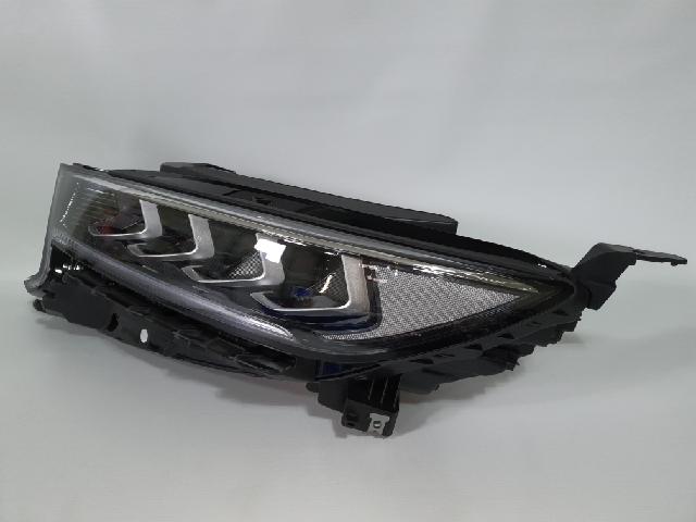 Headlight (LH) Kia Cadenza Premier 2019 (Used). 92101F6500 4 2