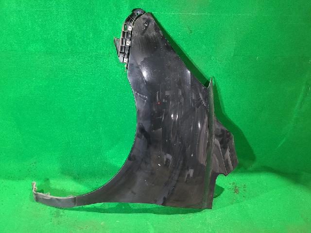 Front Fender (left)  Hyundai Grand Starex