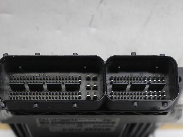 ECU Hyundai Santa Fe CM 2010 (Used). 391002F405 9 7