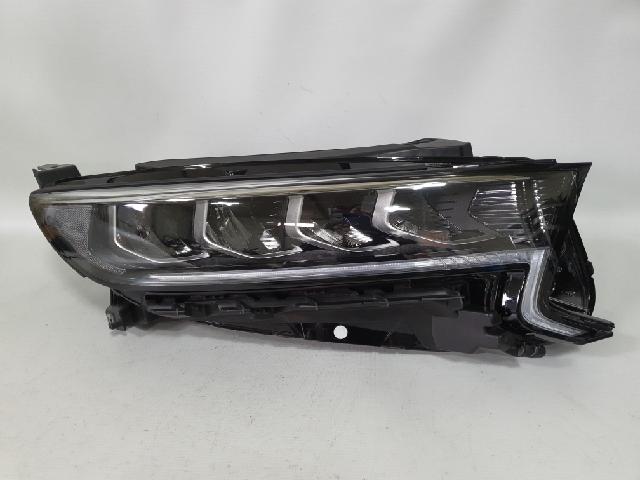 Headlight (RH) Kia Cadenza Premier 2020 (Used). 92102F6500 3 1