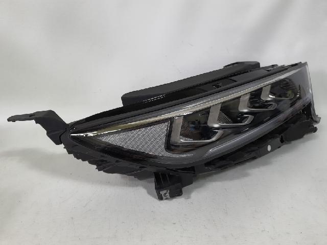 Headlight (RH) Kia Cadenza Premier 2020 (Used). 92102F6500 4 2