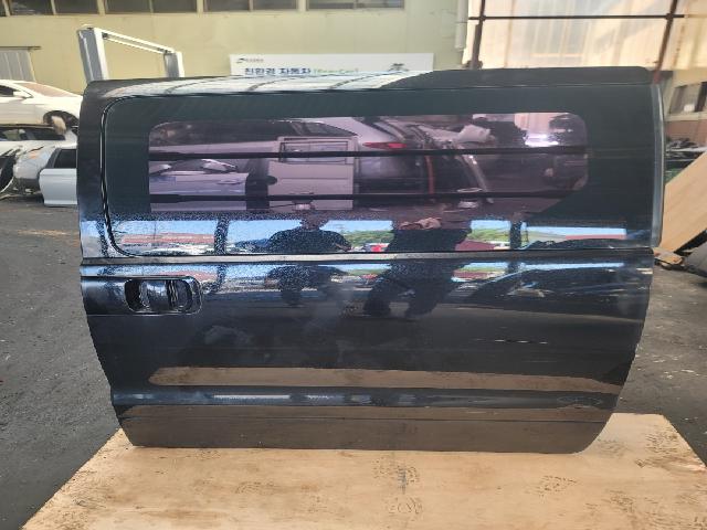 Rear Side Door (right) Hyundai Grand Starex