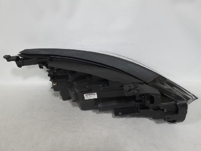 Headlight (LH) Kia All New Cadenza 2016 (Used). 92101F6000 7 5