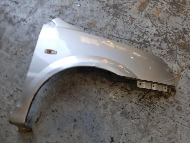 Front Fender (right) Kia Carens 2