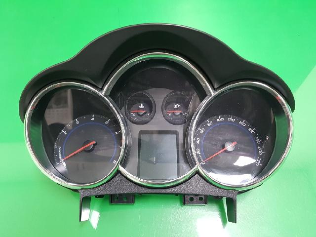 Щиток приборов (спидометр)  Chevrolet/GM Daewoo Cruze5 1.8 LTZ