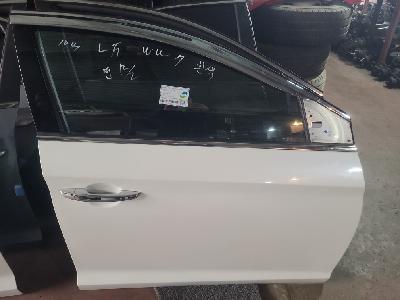 지파츠 자동차 중고부품  프론트도어,앞문짝