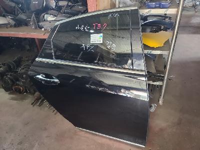 지파츠 자동차 중고부품  리어도어,뒷문짝
