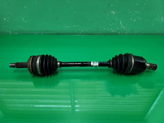 Front Wheel Drive (left)  Hyundai Grandeur HG