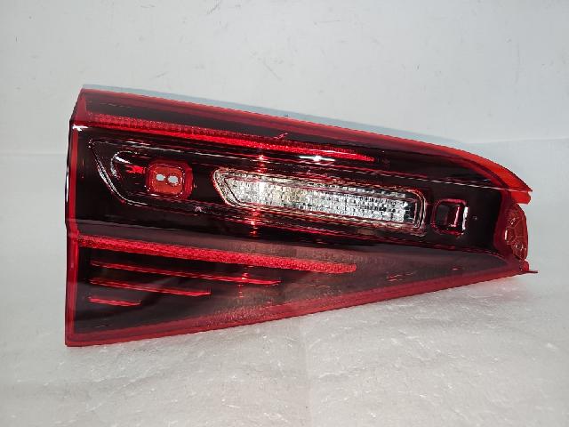 Back Finisher Trunk Light (left)  Kia Seltos